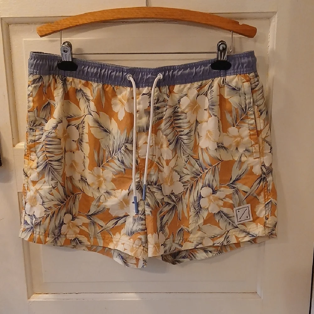 American Eagle Outfitters Tropical Floral Swim Trunks - Orange and White